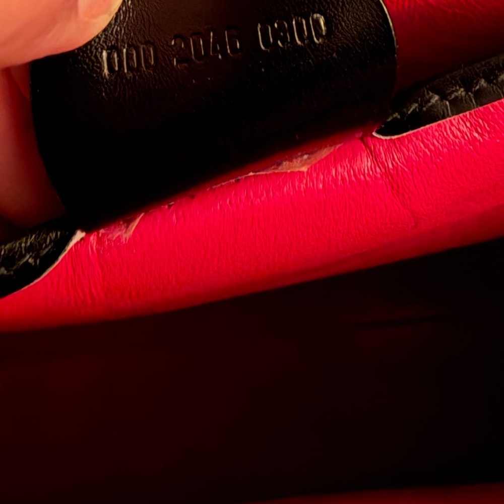 Gucci Black Leather Shoulder Bag - Picture 10 of 15